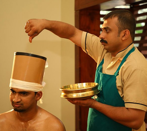 Shirovasti head therapy at Edhini